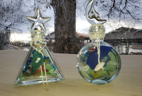 SET OF 2 BOTTLES OF SEA GLASS AS SHOWN